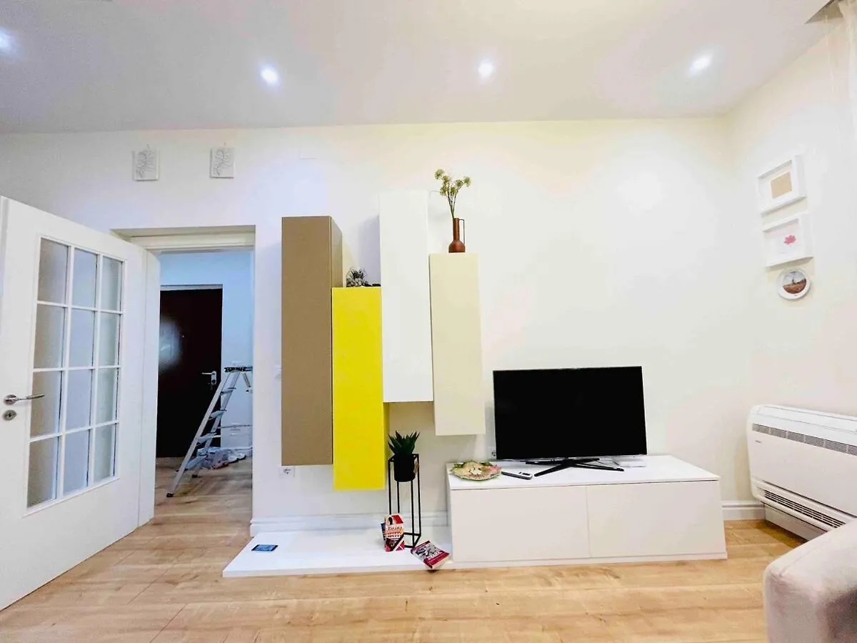 Sun Apartment In The Heart Of Tirana Albanien